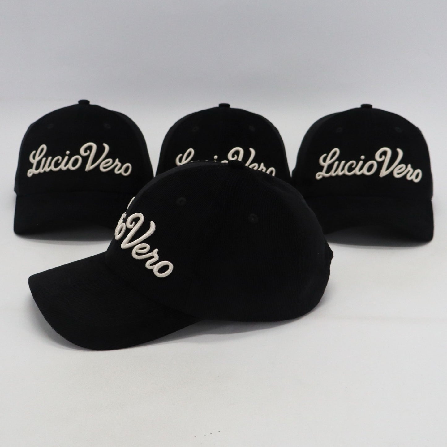 Gorra Premium de Pana Fina LUCIO VERO - Negra y Crema - Unisex